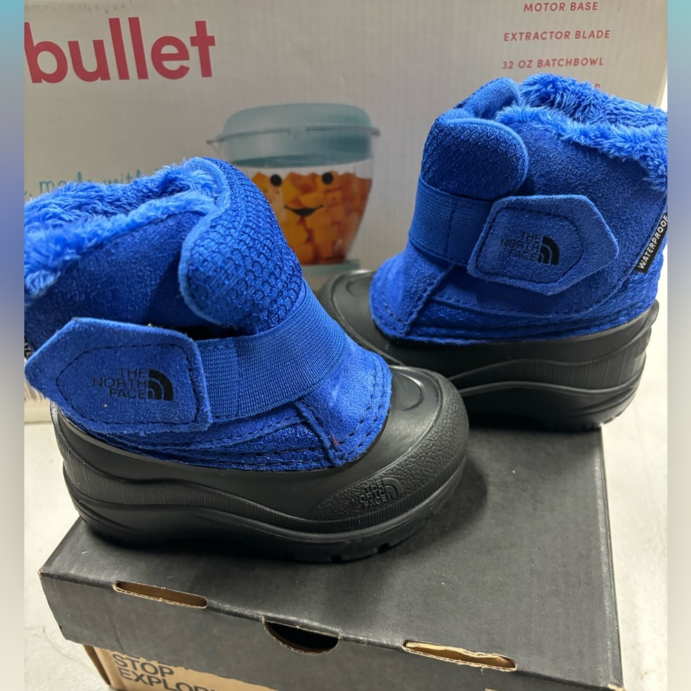 Baby north face snow boots